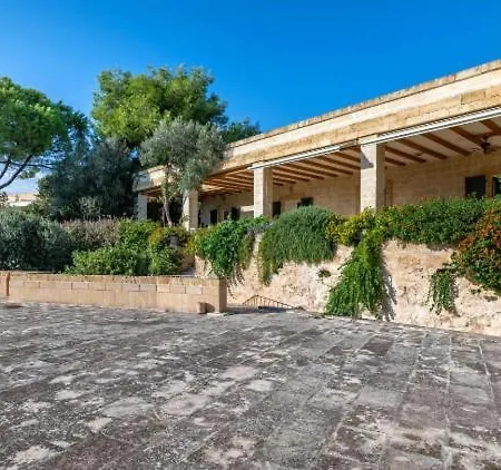 Seaside With Pool In Σπίτι διακοπών *